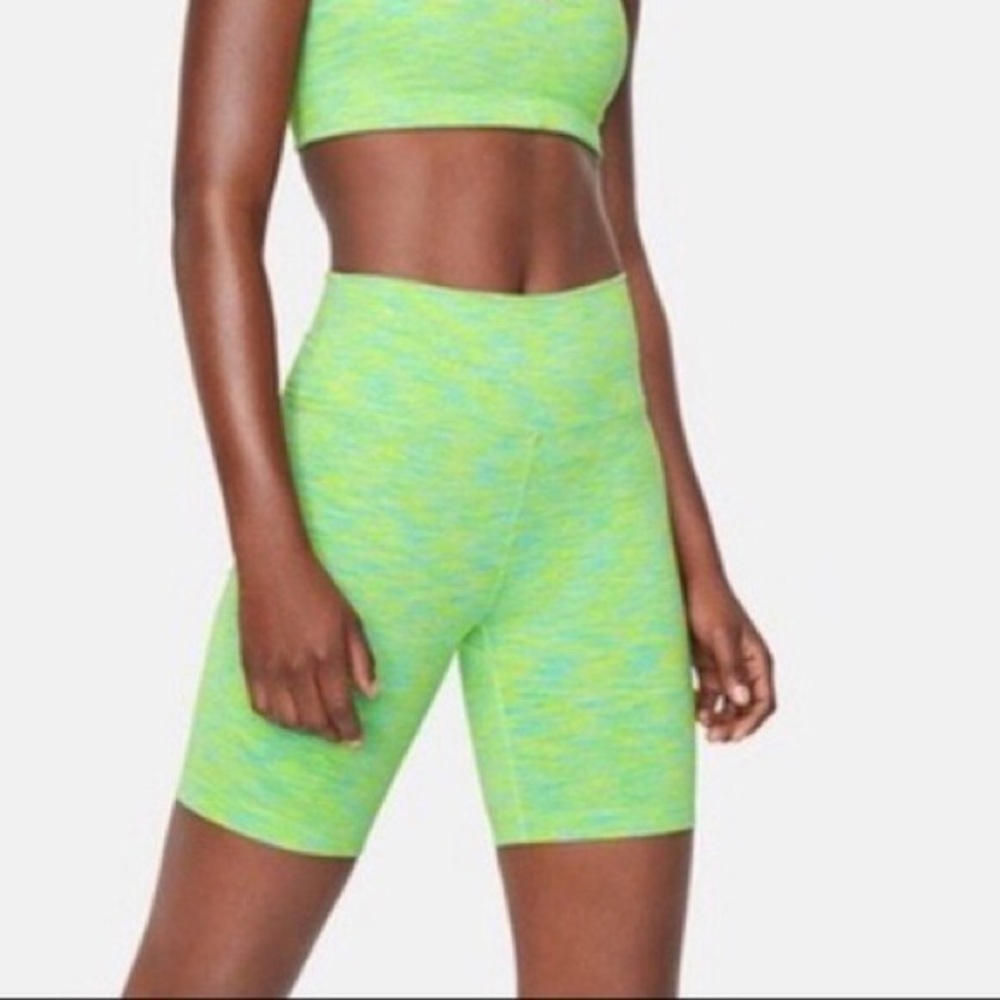 Outdoor Voices Freeform Bike Shorts - Large Aruba